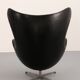 Fauteuil Egg – Arne Jacobsen, Danemark, 1960 – Cuir noir par Fritz Hansen