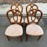 4 Louis Philippe chairs in solid wood and floral fabric.
