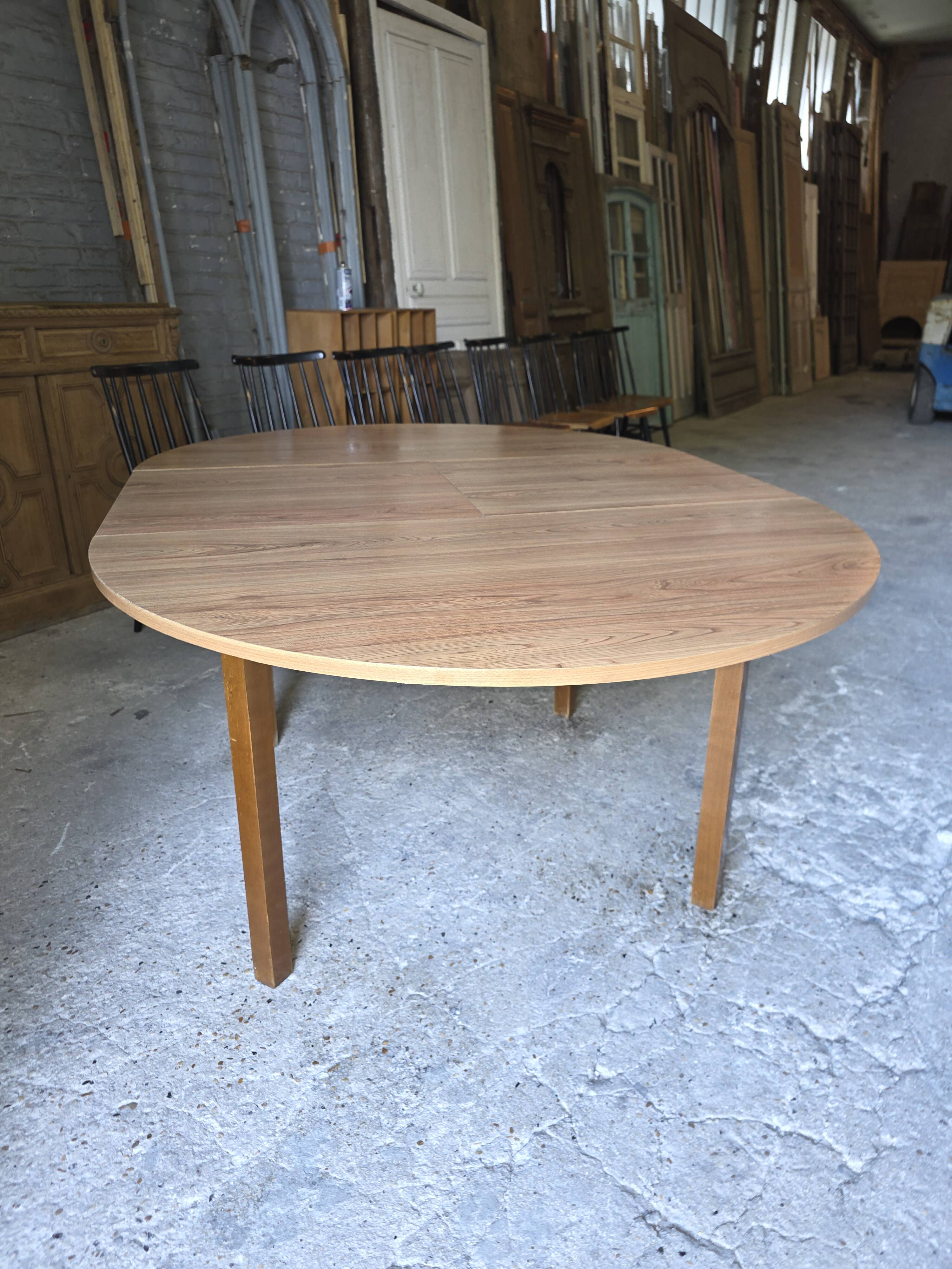Table scandinave extensible en chêne des années 60