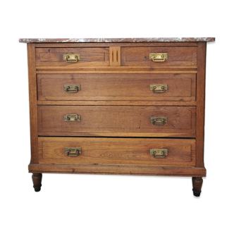 Antique chest of drawers