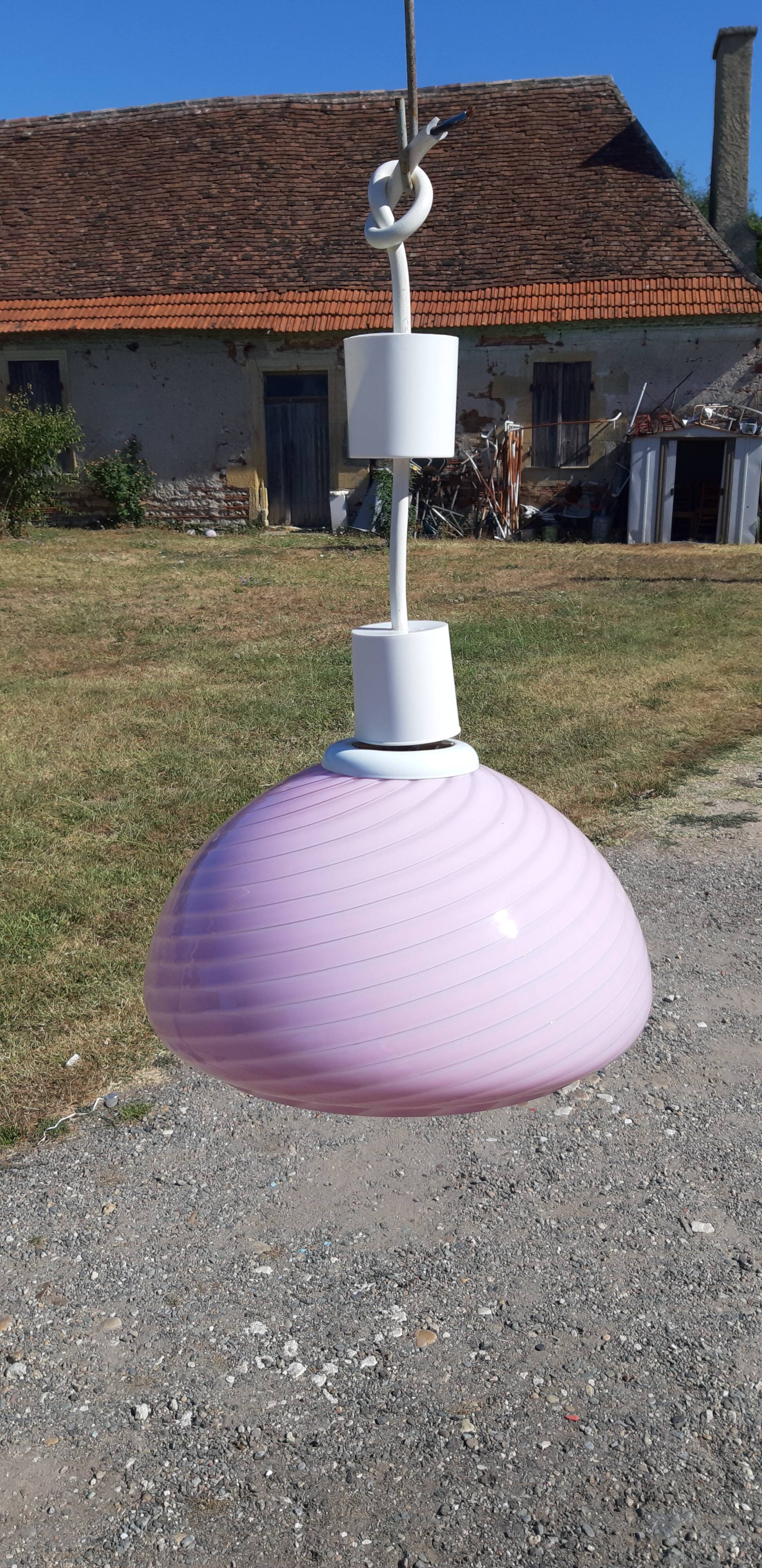 suspension of the 70s Opaline Rose