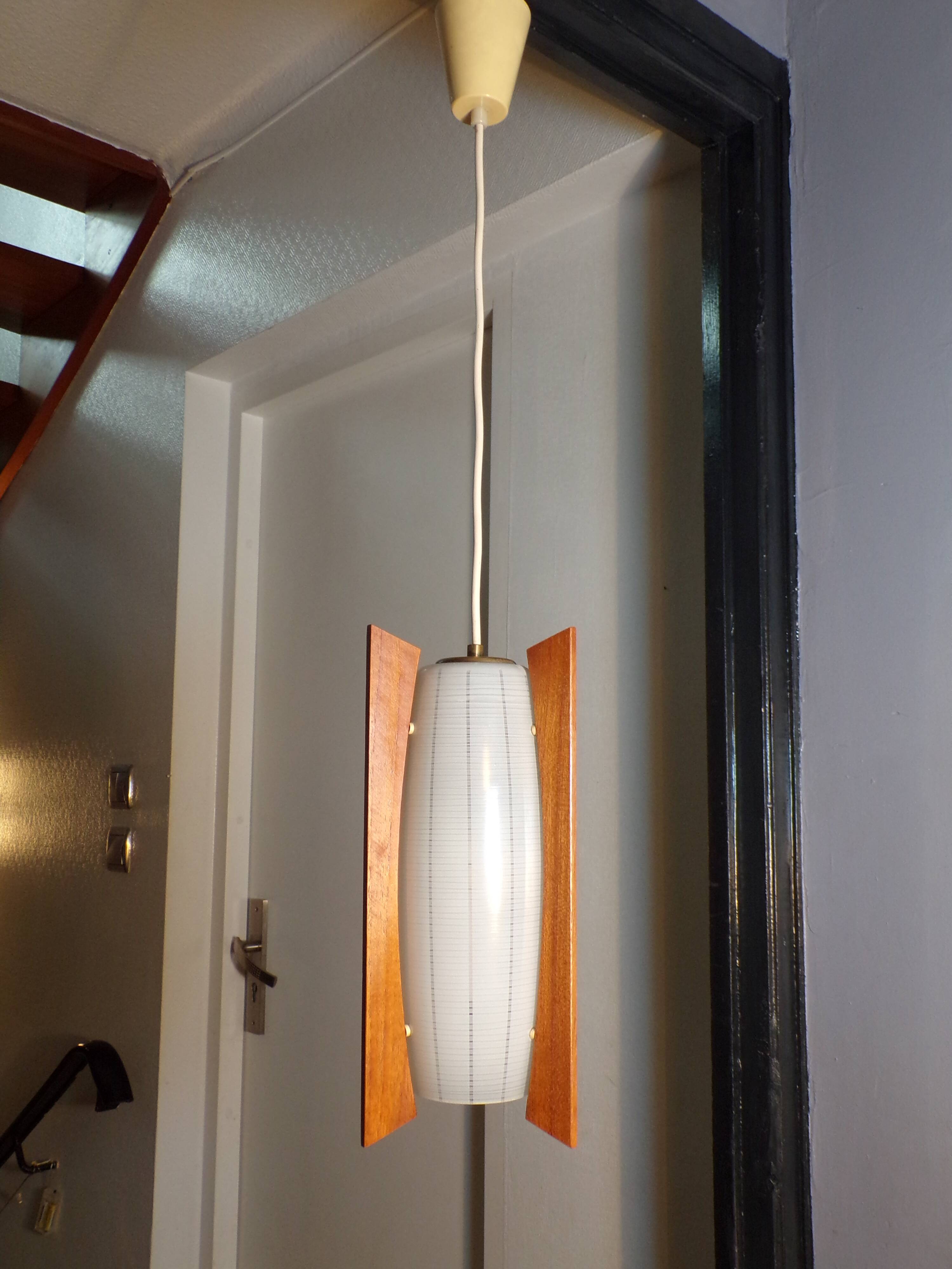 Suspension scandinave verre et teck