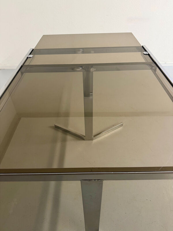 Table à manger en verre fumé et pied chromé par Roche Bobois, années 70