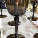 Verres à pied teinte noir fumée