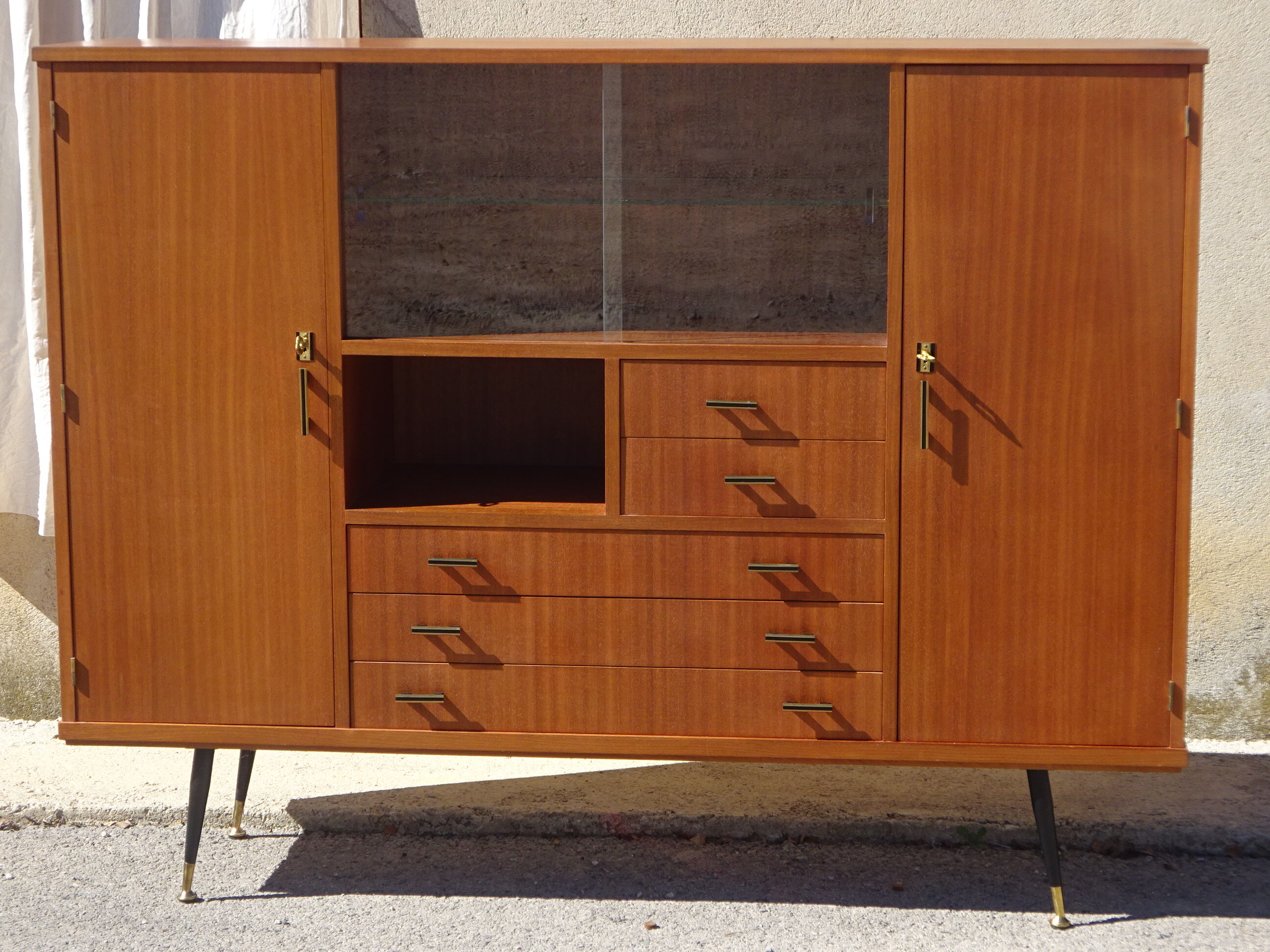 Office furniture in teak veneer, from the 60's