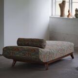Art Deco bench, reupholstered in vintage fabric, Danish cabinetmaker, 1940s.