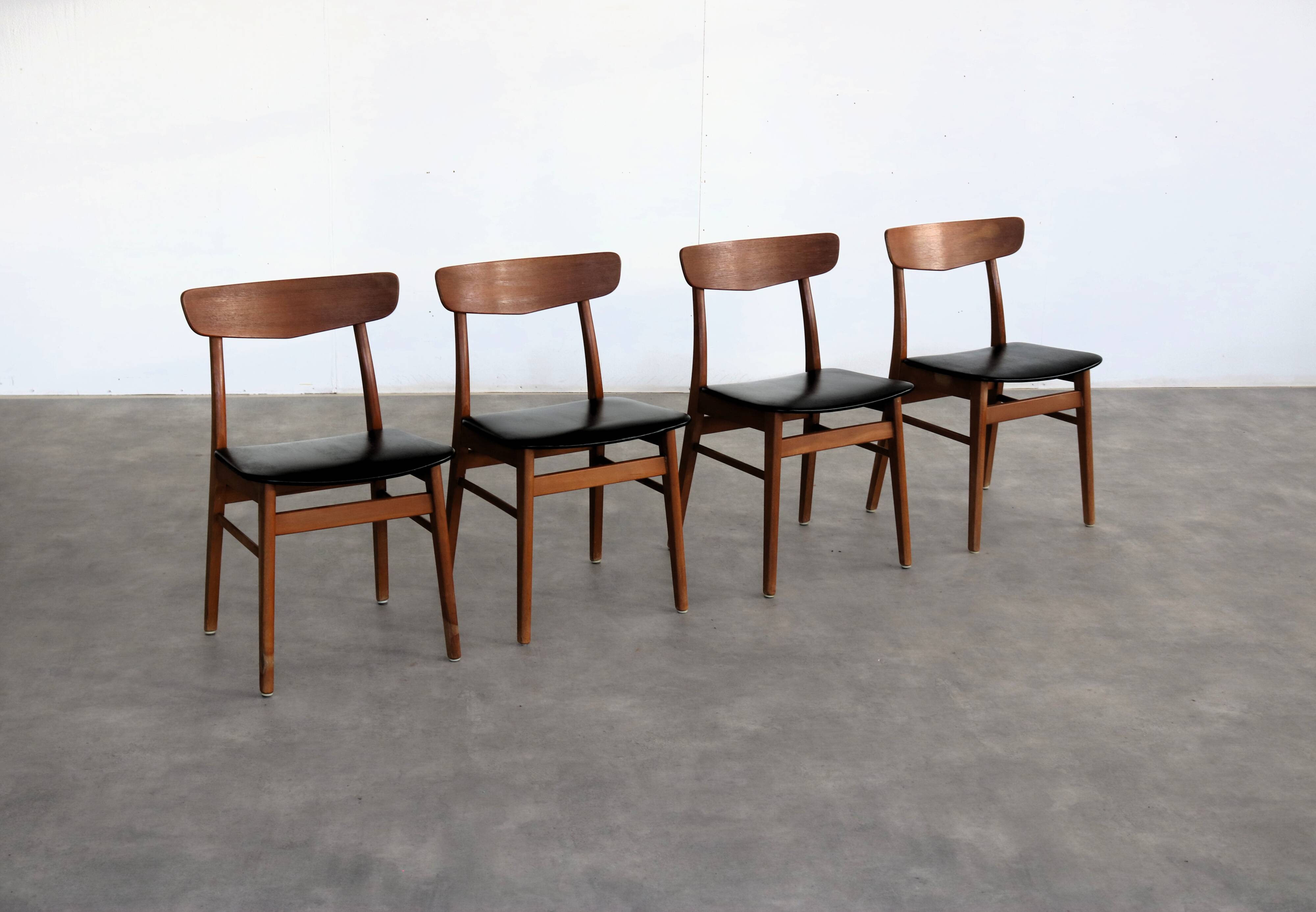 Vintage dining chairs | chairs | 1960s | Farstrup
