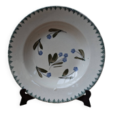 Ancienne assiette creuse terre de fer motif fleur bleu
