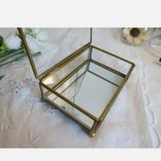 Vintage jewelry box in engraved glass and mirror bottom