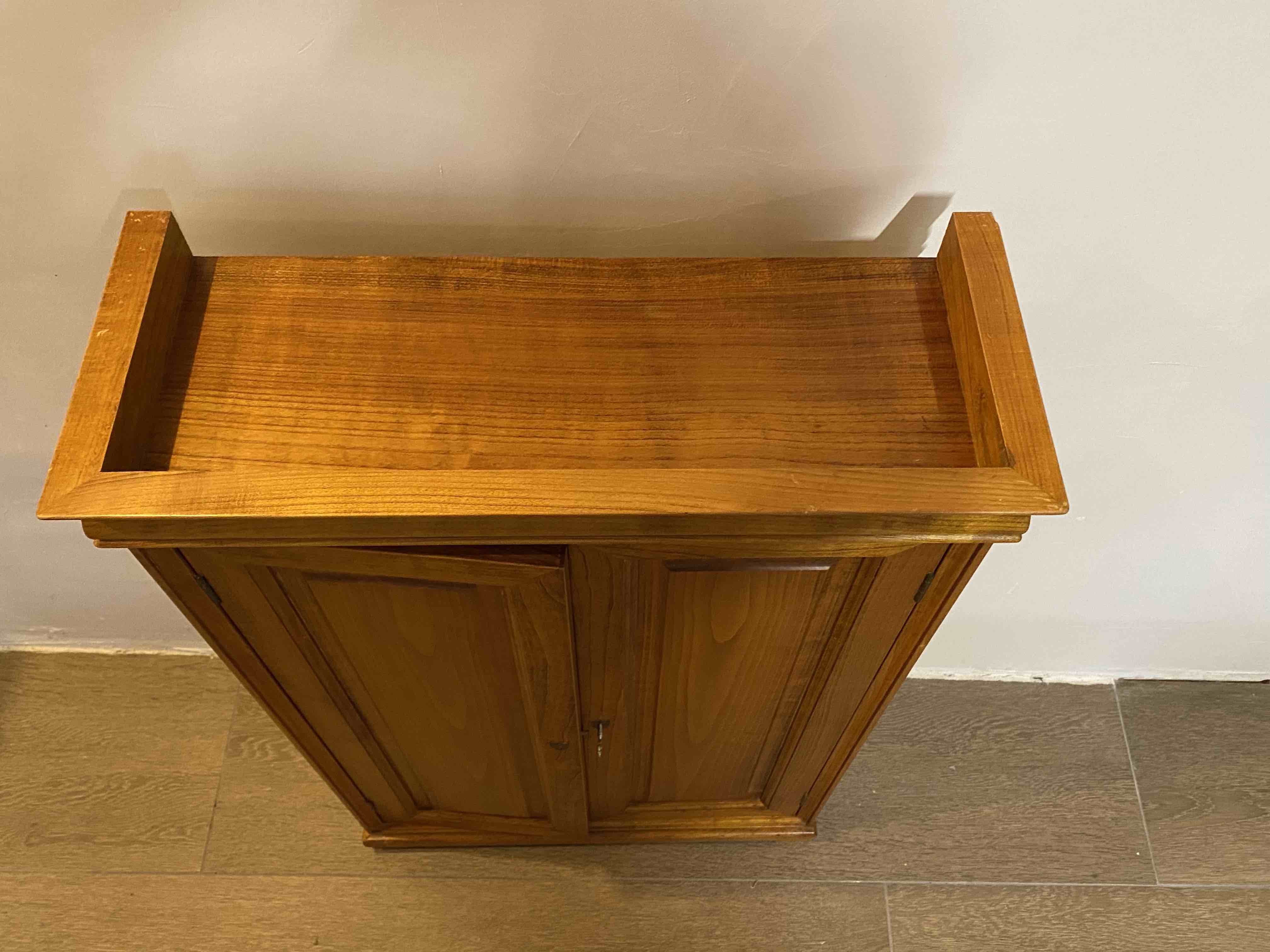 Children's toy cupboard