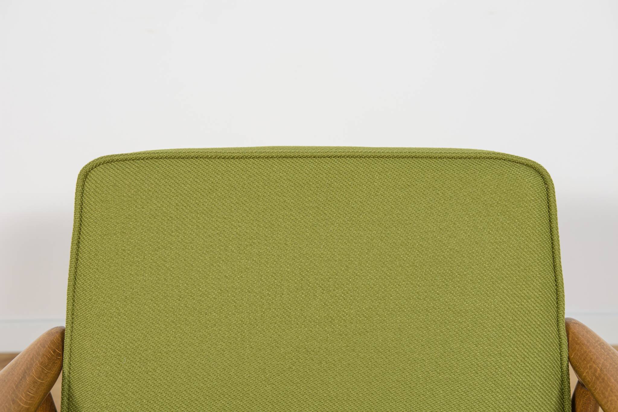 GFM-87 Armchairs by Juliusz Kedziorek for Gościcińskie Furniture, Poland, 1960s, Set of 2