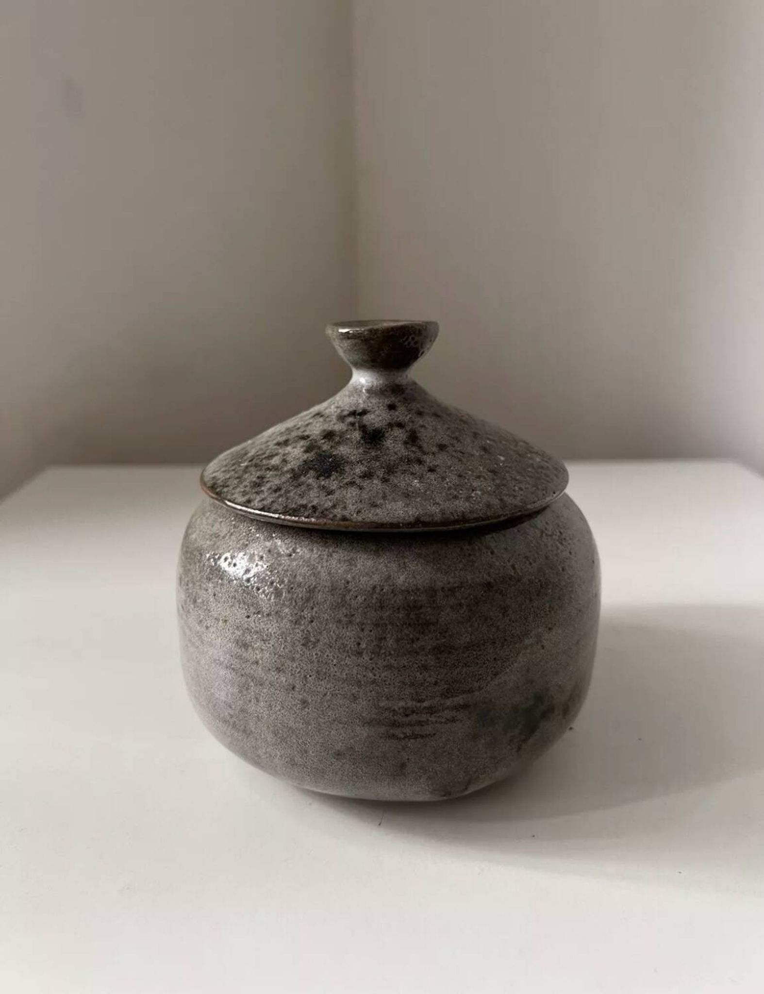 Ancien pot grès sucrier ACTH Thierry Chantal ROBERT