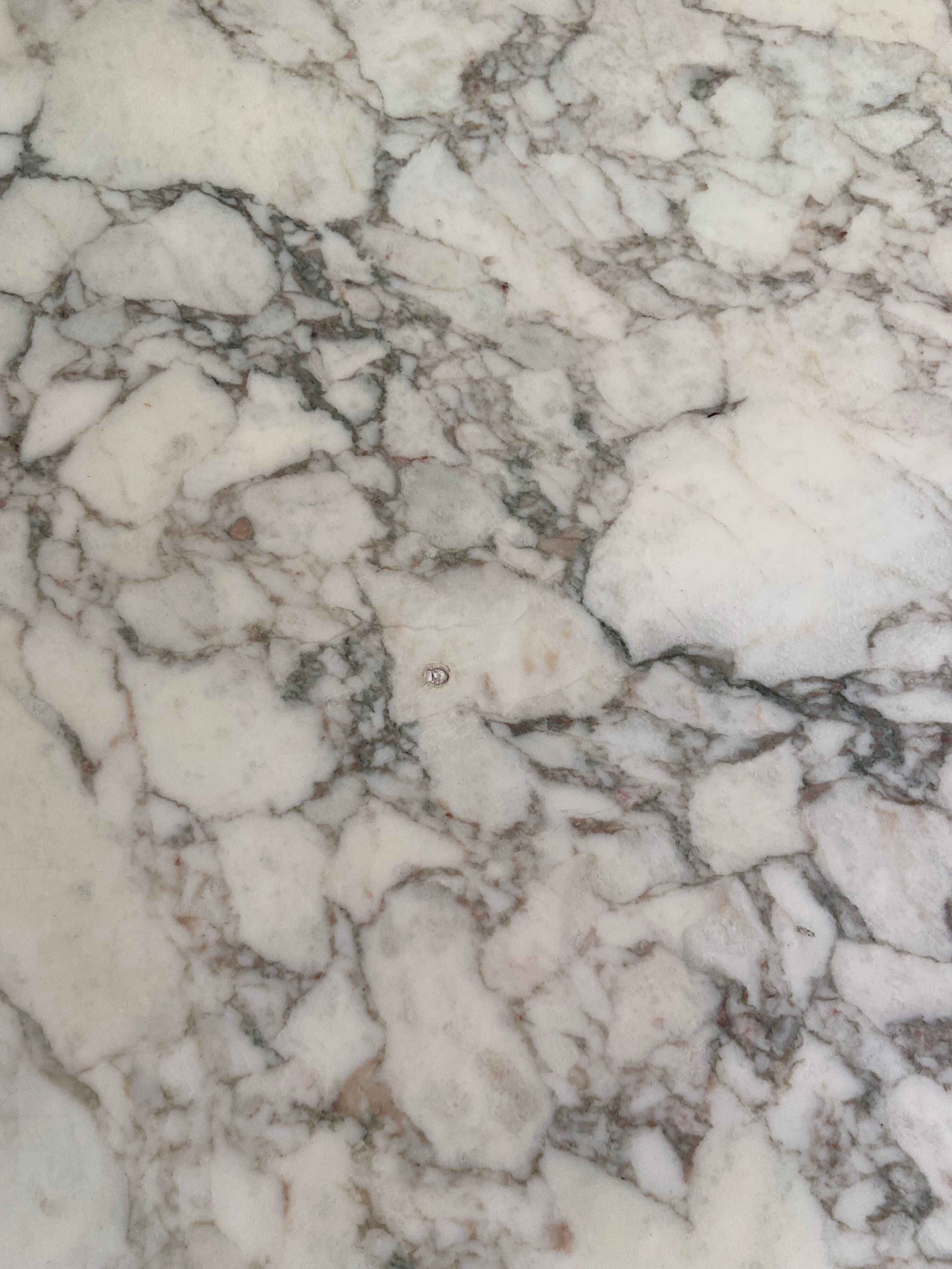 Large marble coffee table by Eero Saarinen for knoll