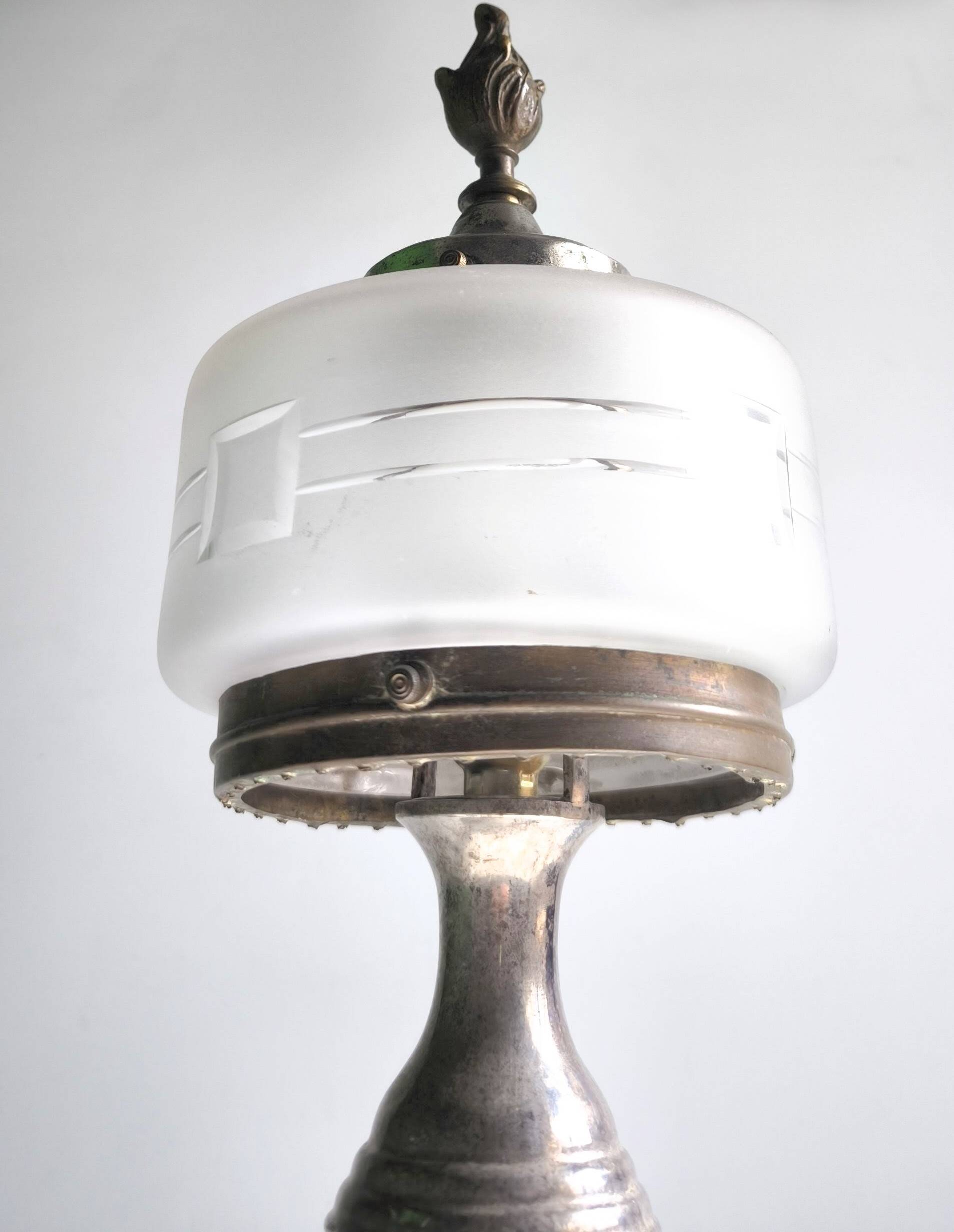 French Art Deco table lamp