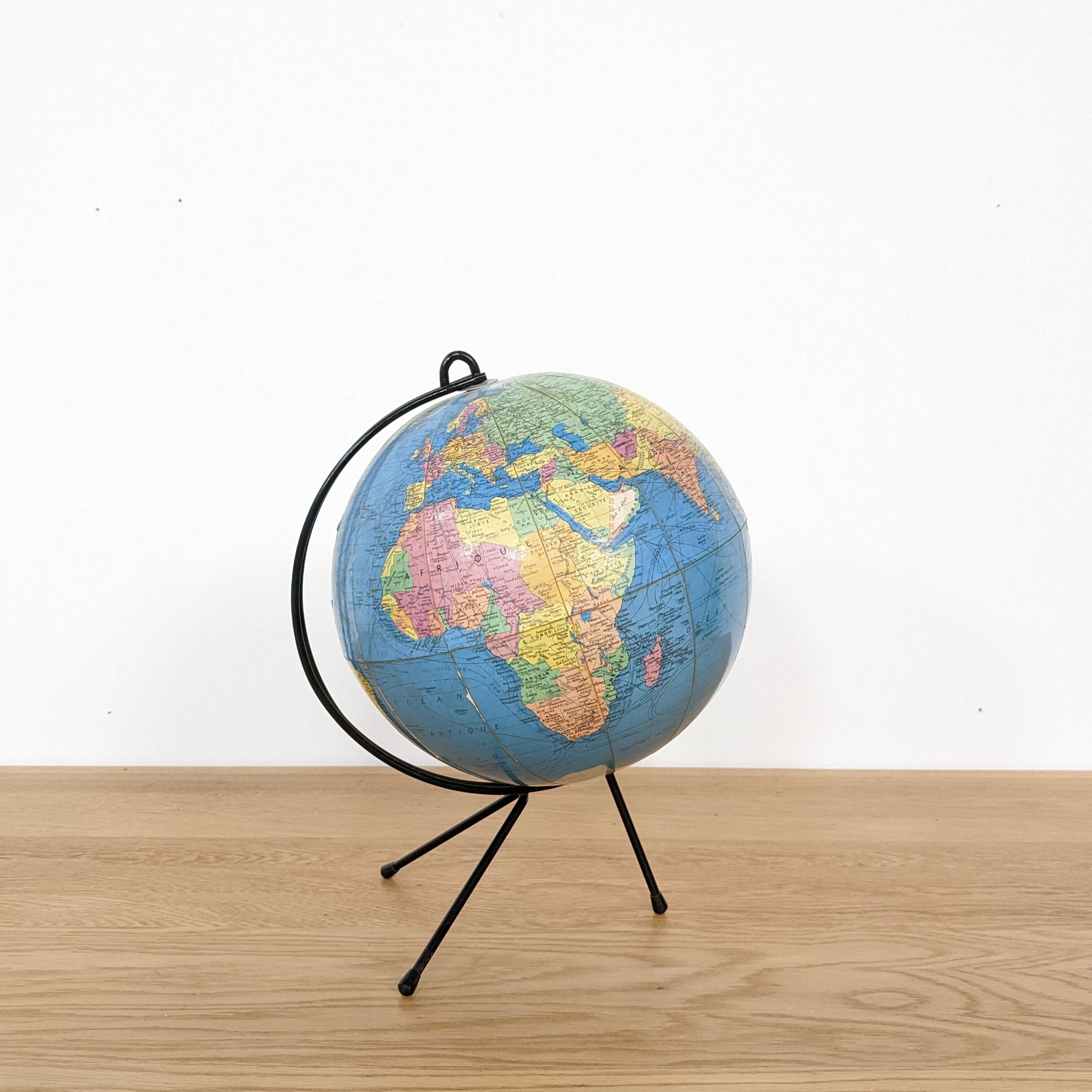 Girard Globe and Barrier