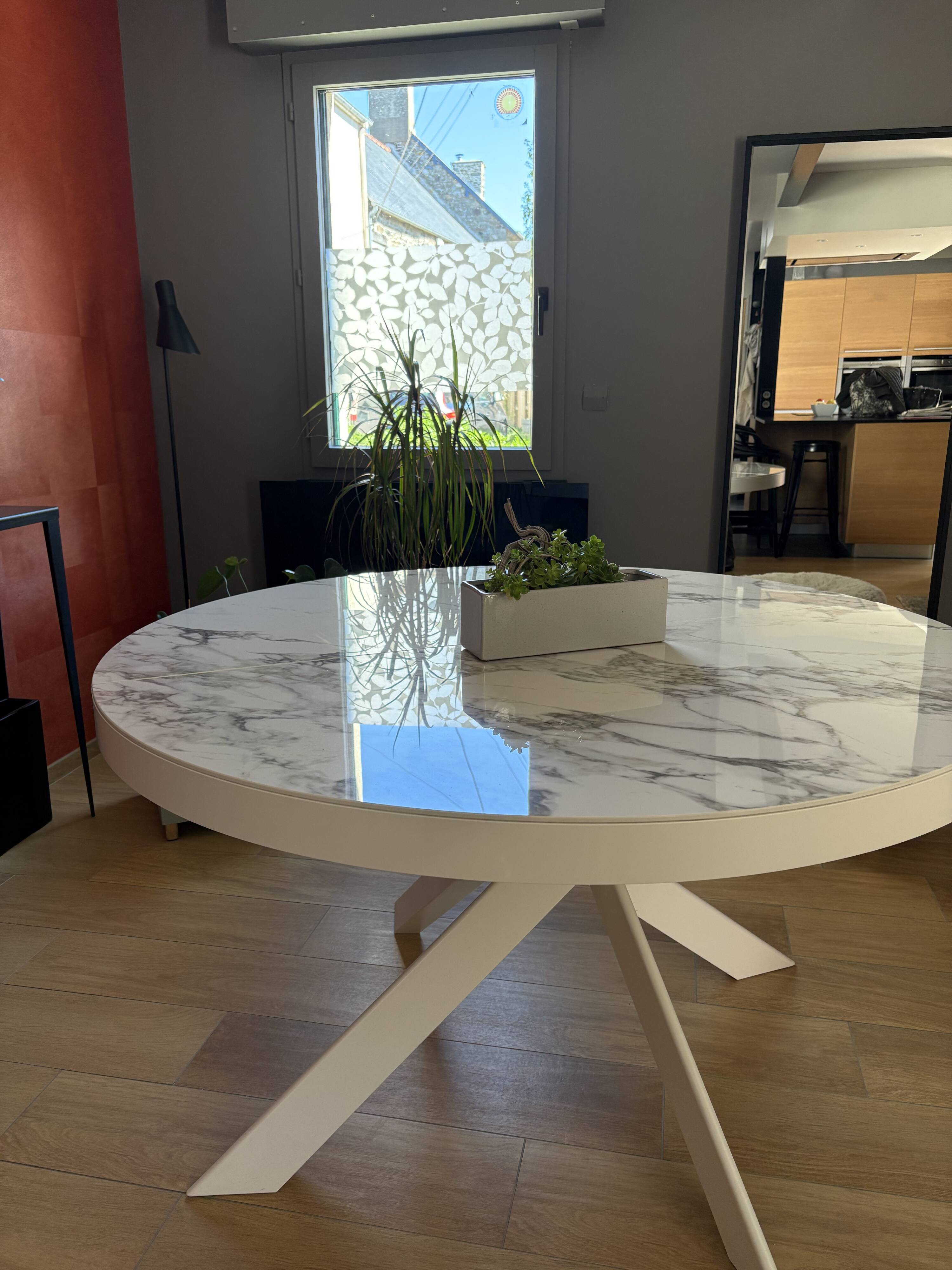 Extendable round table Calligaris