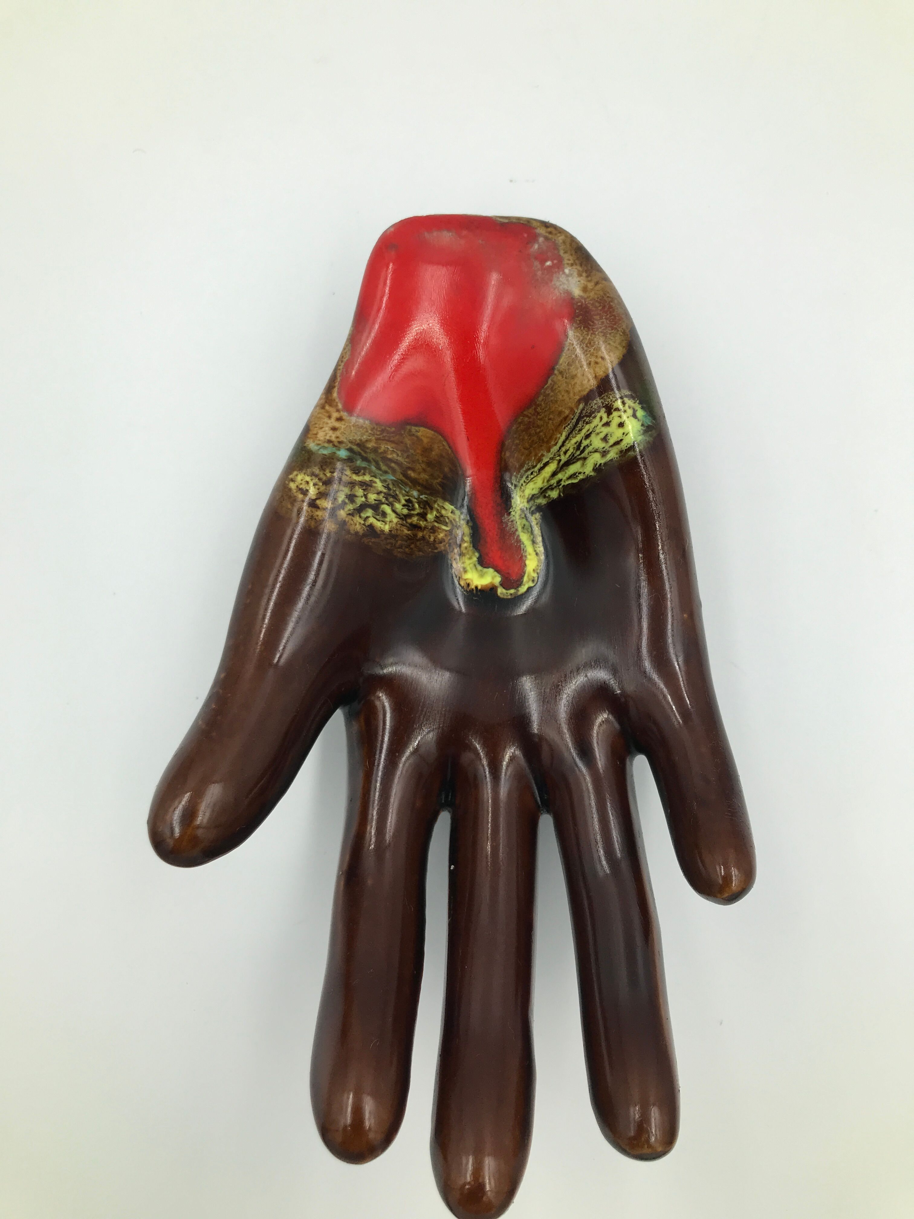 Empty pocket shaped hand style vintage