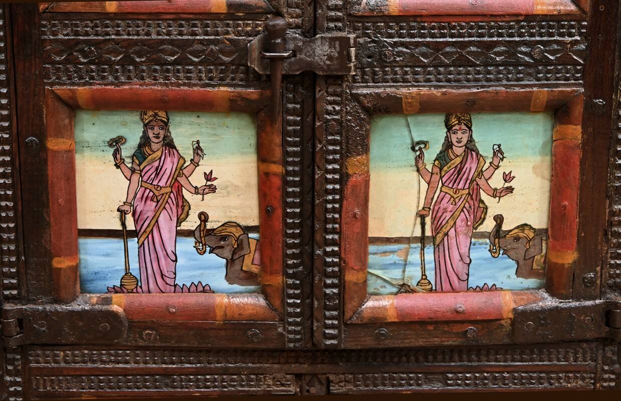 Manjoosh Commercial Furniture in Exotic Wood, India – Early 20th Century