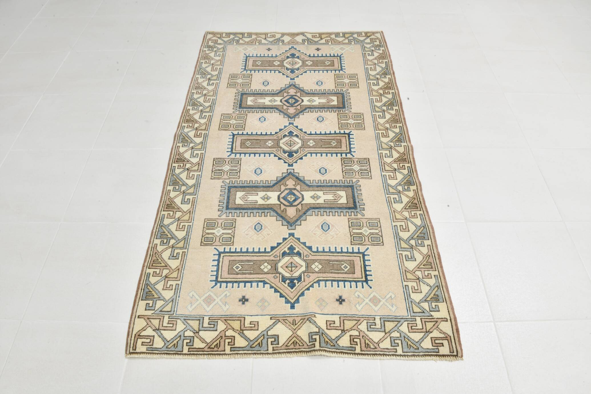 3x6 Cream Blue Oriental Vintage Rug, 109x187Cm
