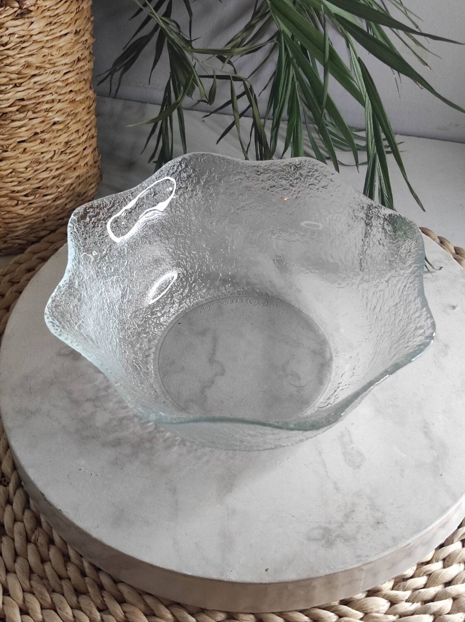 Mini glass salad bowl