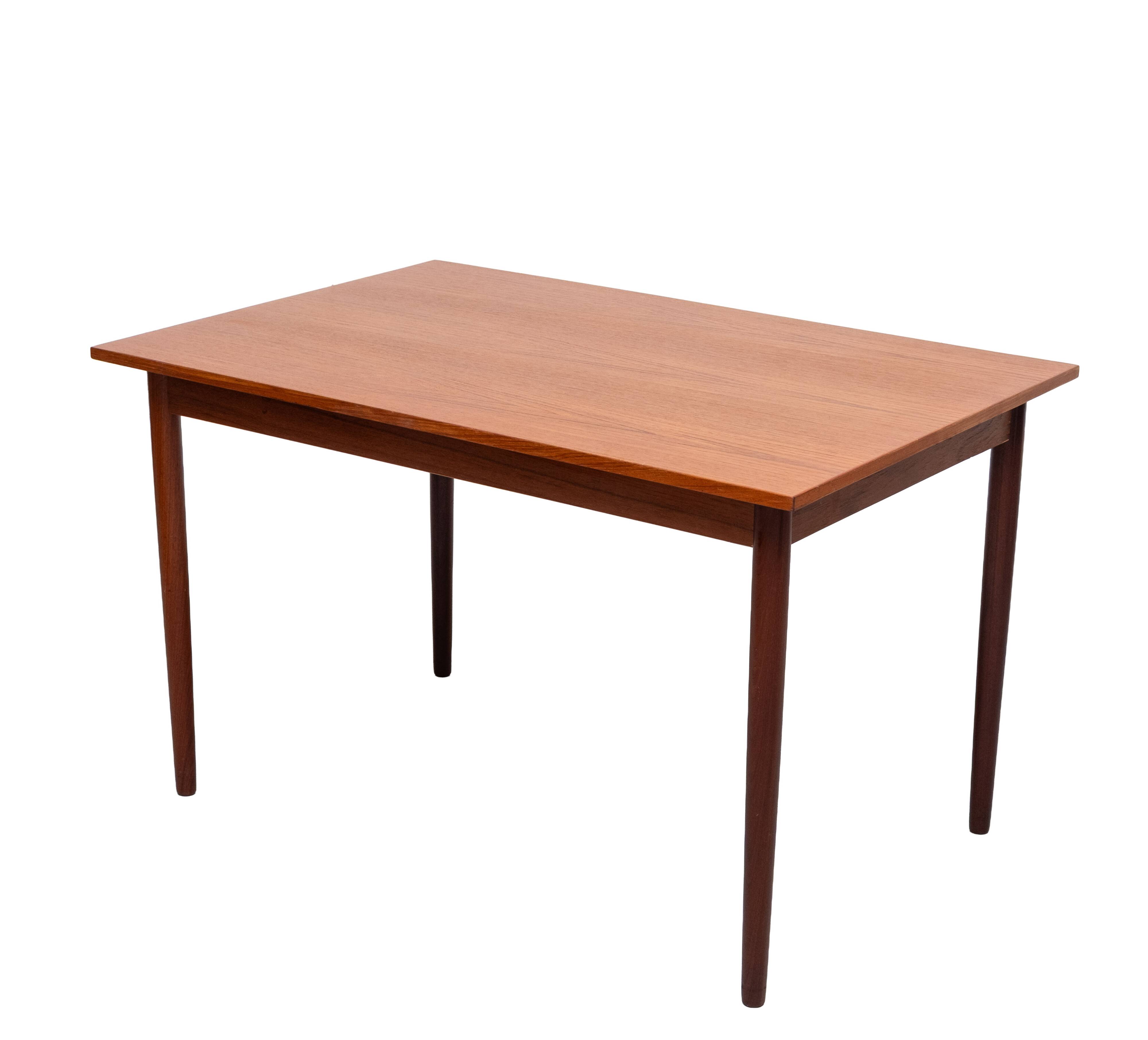 extendable Teak dining table 1960s Holland