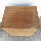 Extra furniture a door topped by a niche