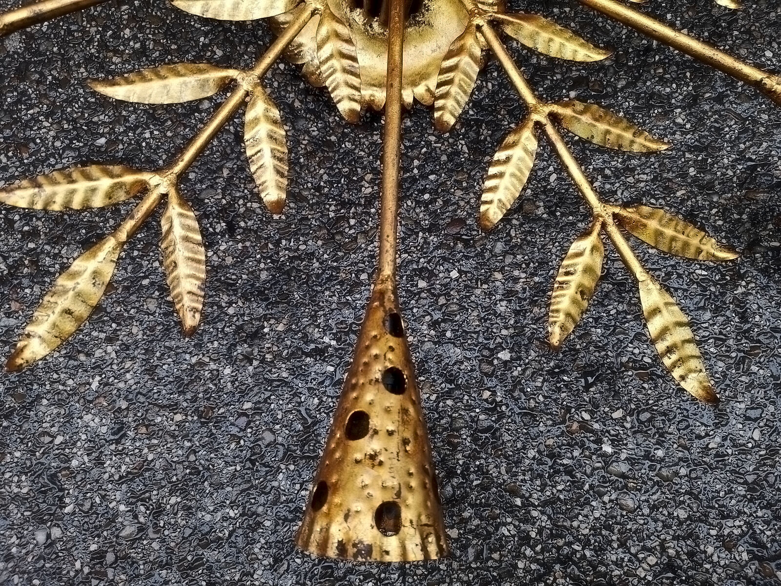 Golden wrought iron lamp