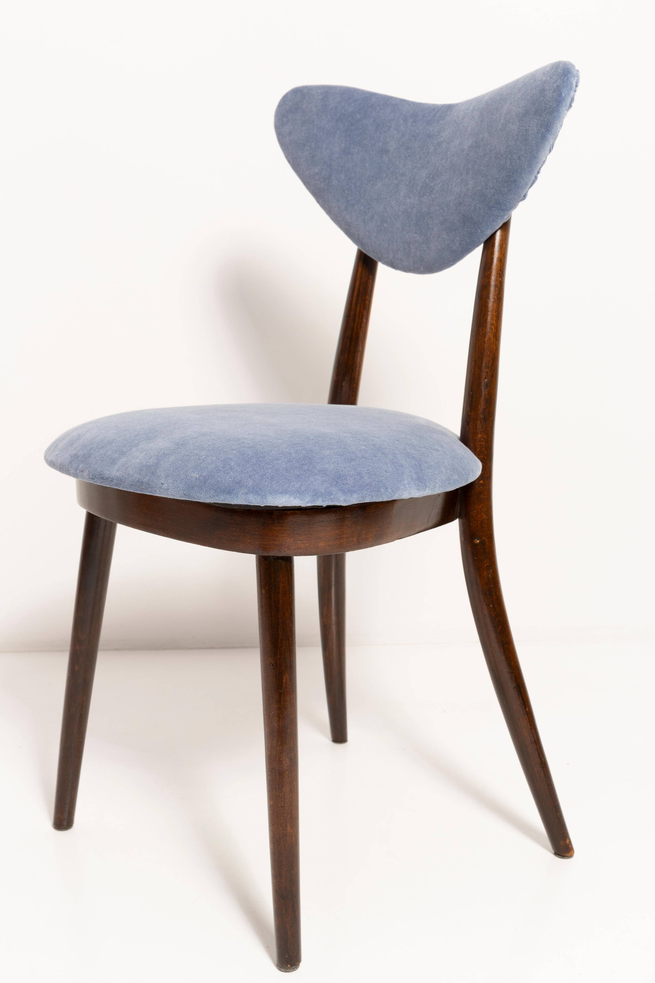 Chaise cœur en velours de coton bleu violet mid-century