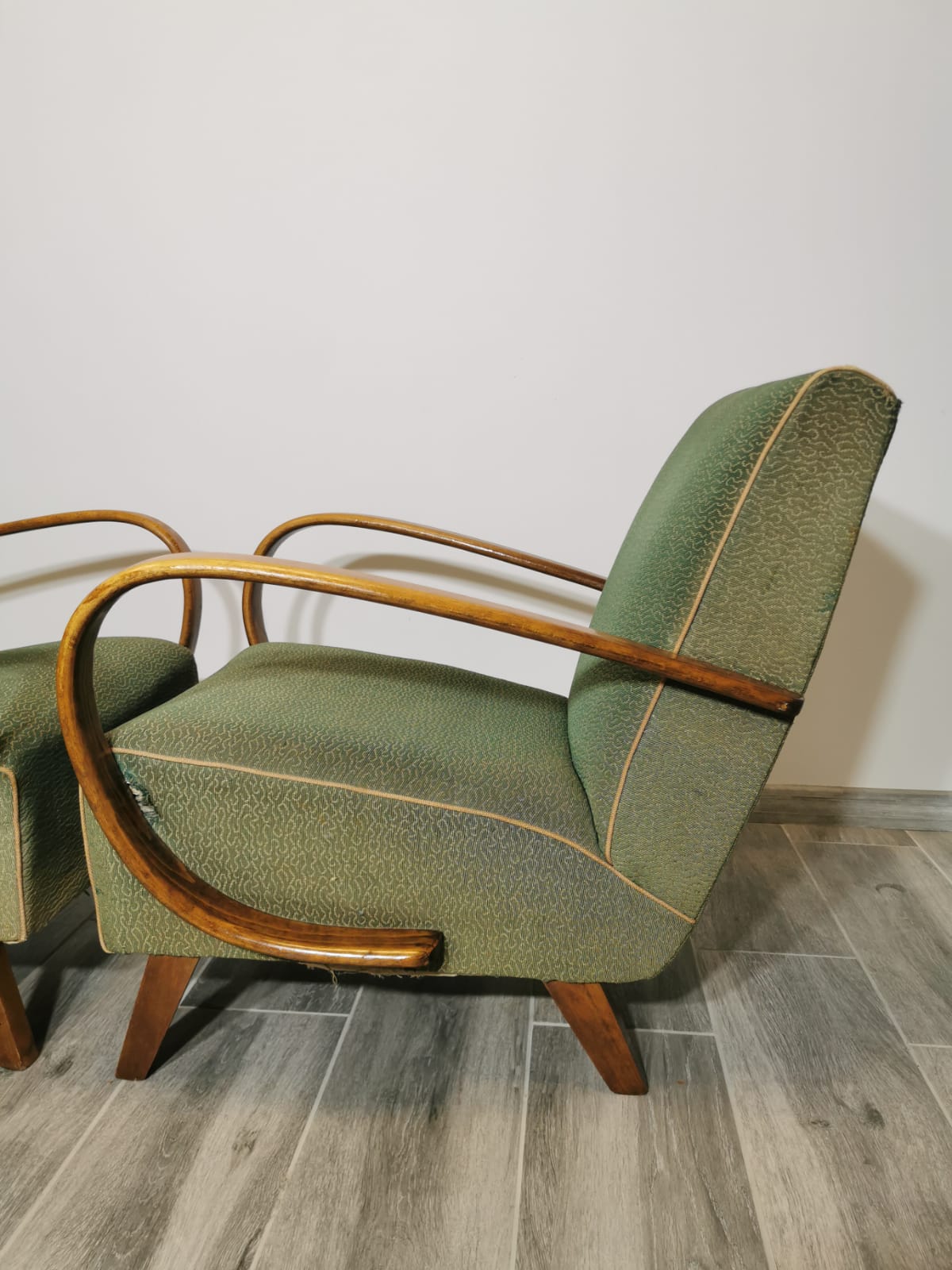 Fauteuils par Jindřich Halabala