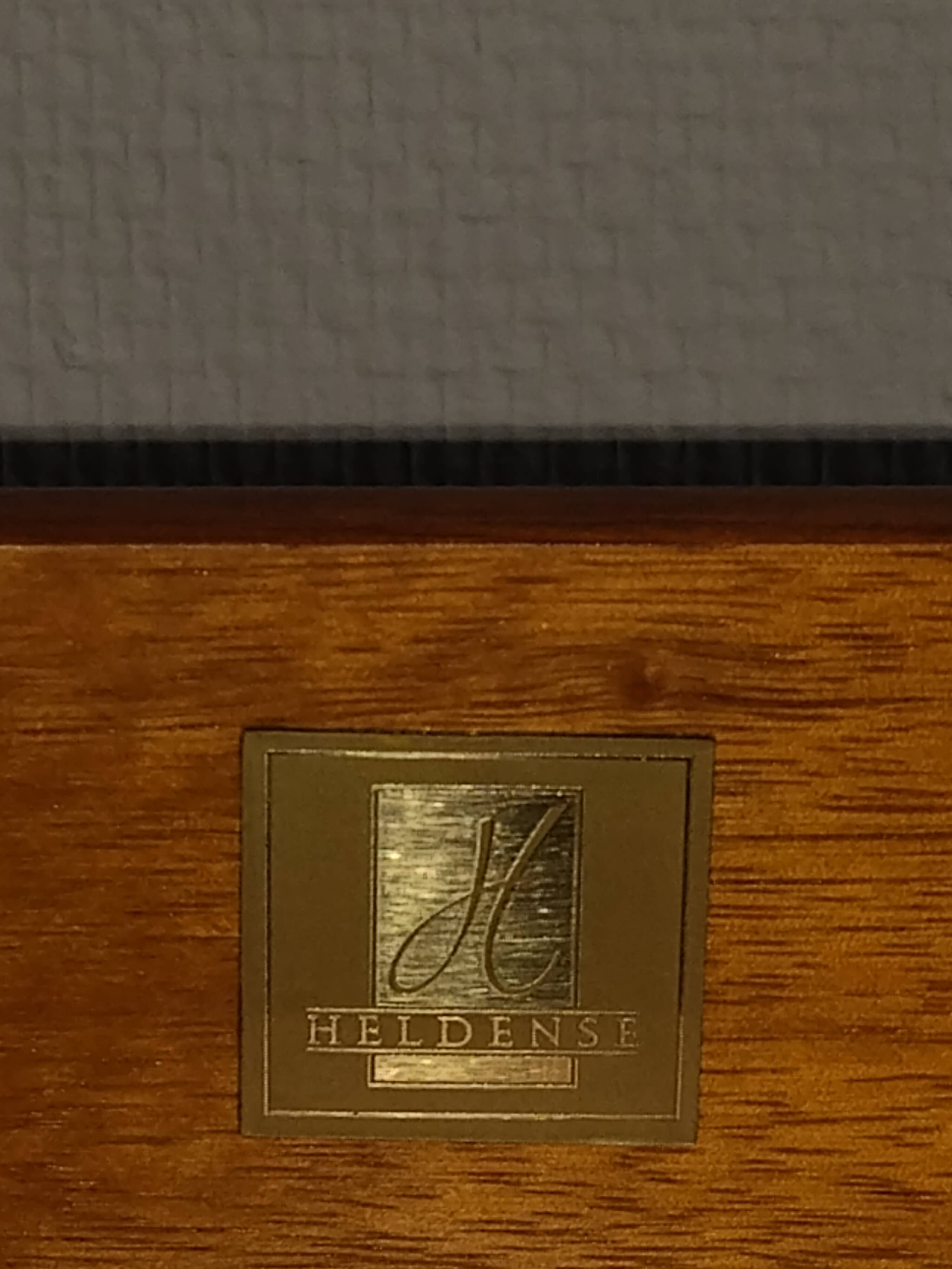 Secrétaire en cerisier avec marqueterie par Heldense Exclusive
