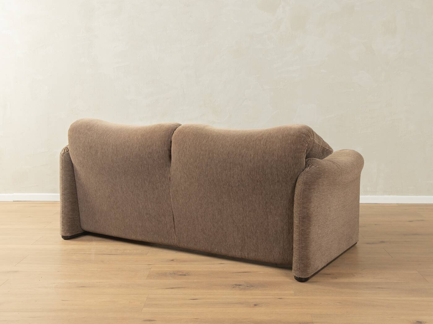 sofa "675 maralunga", vico magistretti, cassina