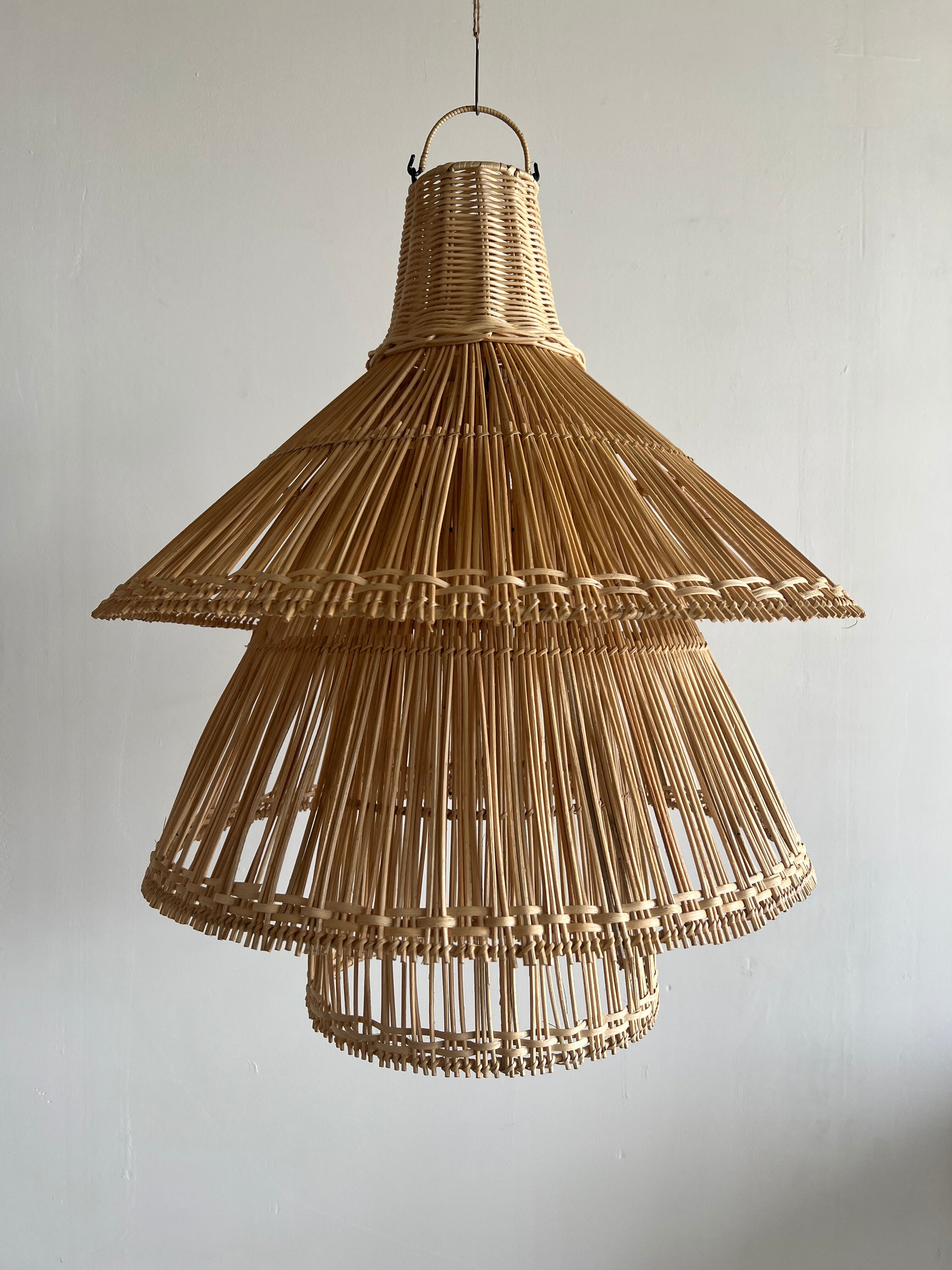 Rattan pendant lamp or light in the shape of an Asian lantern