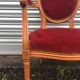 Paire de fauteuils médaillon