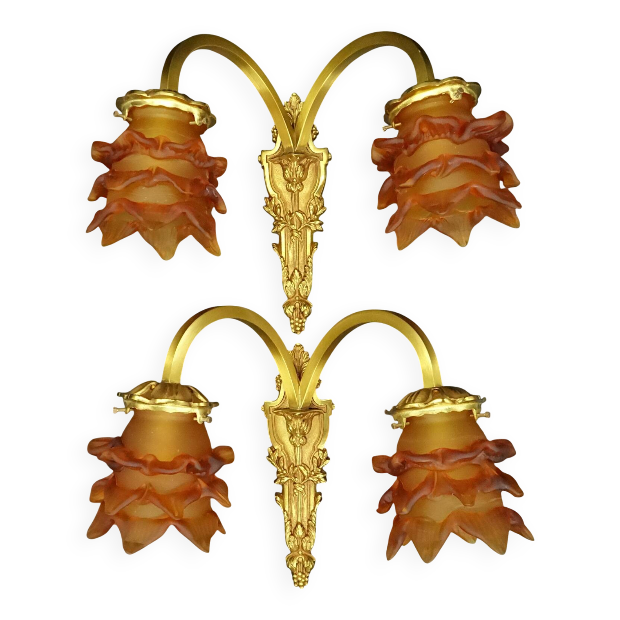 Pair of Louis XVI style wall lights from Lucien GAU, Paris - gilt bronze