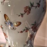 Lamp asia porcelain butterfly pattern and fleural
