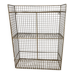 Meuble étagère en laiton