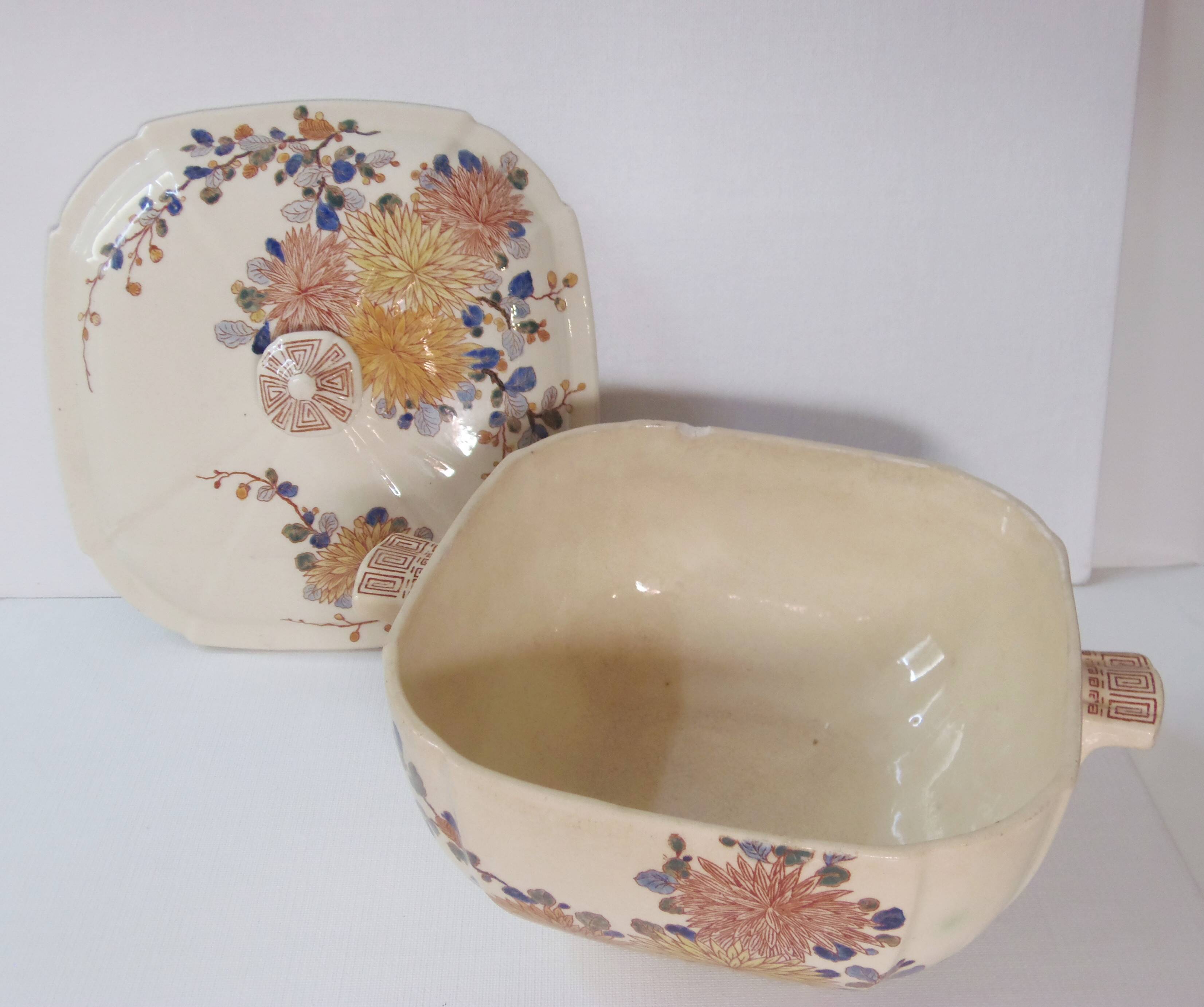 Soupière Ancienne Fleurs Polychromes Gien 19ème