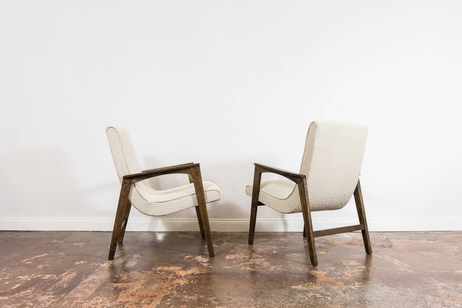 Paire de Fauteuils Mid-Century en Boucle Beige 1964