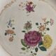 Compagnie des Indes, assiette en porcelaine aux pivoines XVIIIème