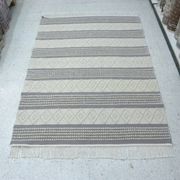 Handmade artisanal rug in Wool – Modern and natural design in Beige Ecru