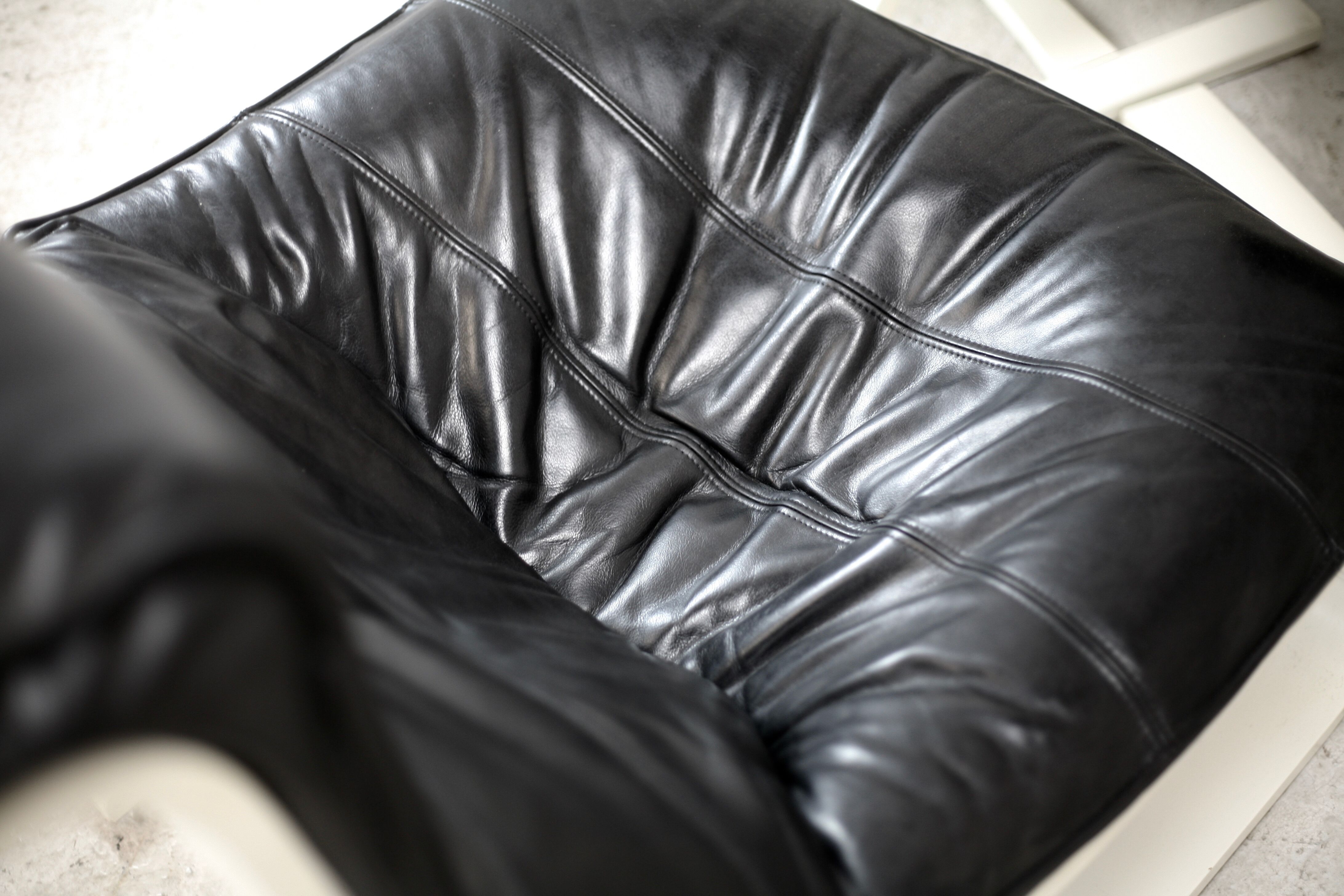 Pair of armchairs and ottomans Nelo Sweden, Sweden, circa 1975