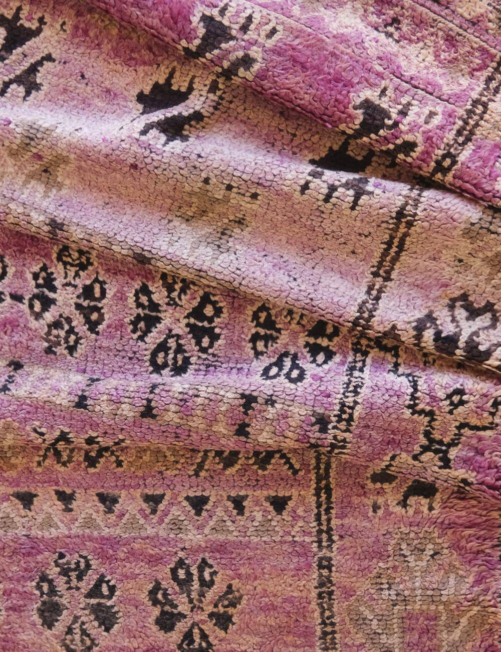 Vintage Moroccan Rug - 306 x 193 cm