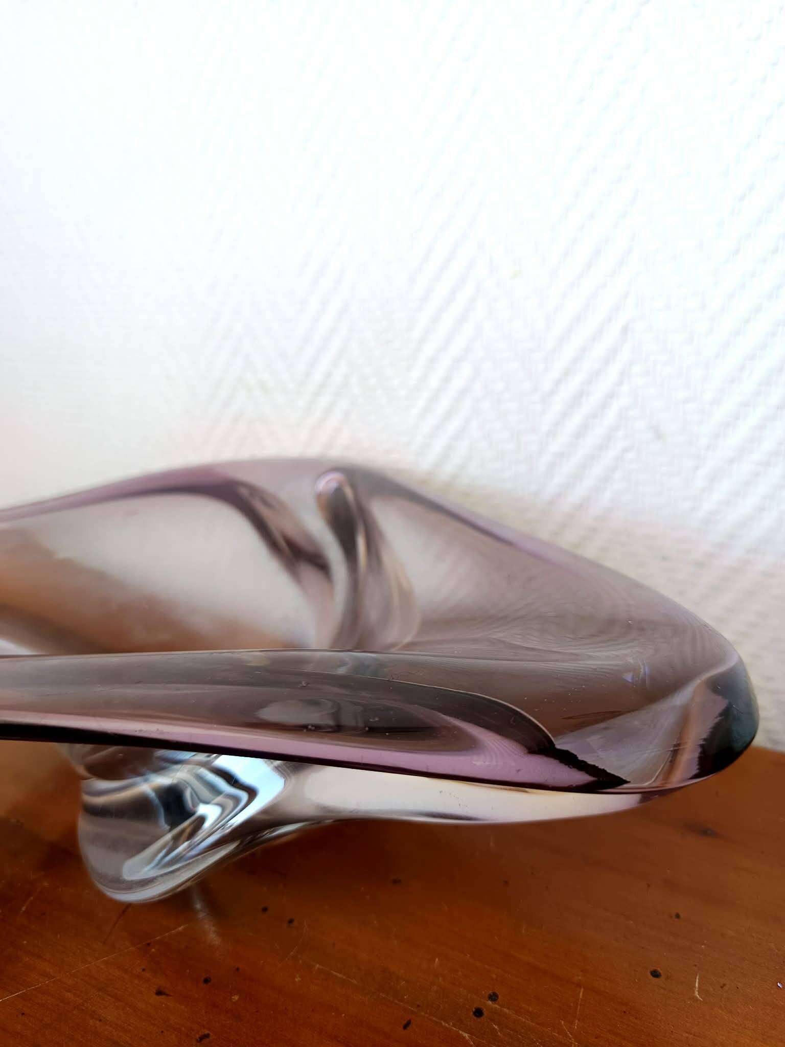 Cendrier ou vide proche en verre épais vintage, dans le style des créations