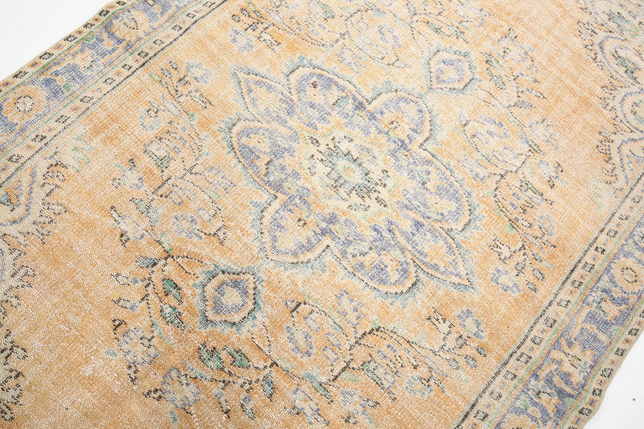 5x8 Pale Orange Classic Turkish Vintage Rug, 169x254Cm SK5187