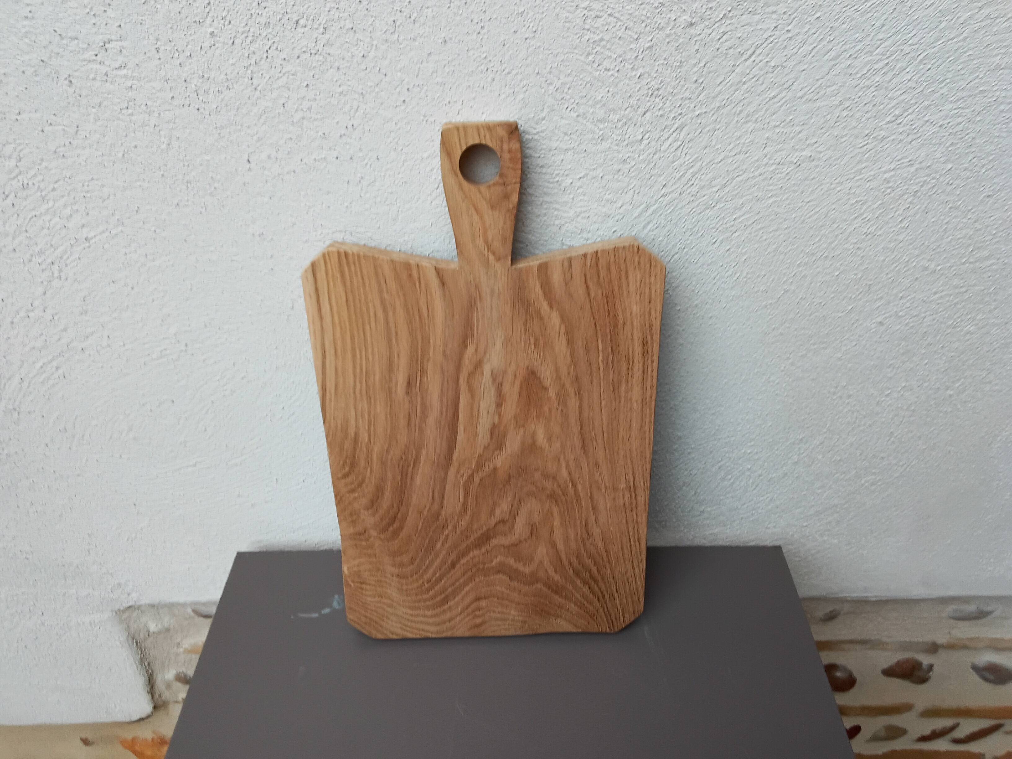 Planche à découper en châtaignier