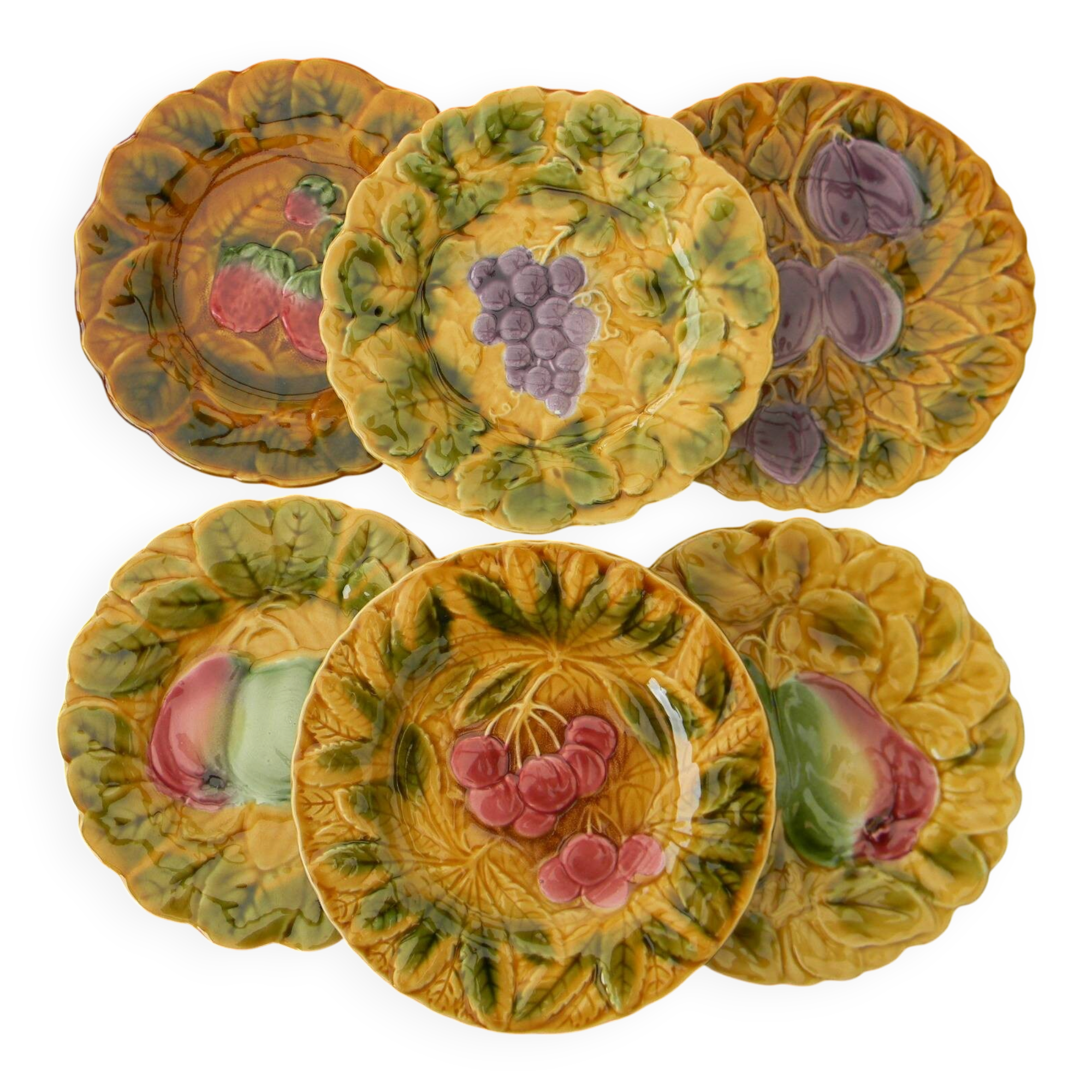 6 dessert plates in Sarreguemines barbotine. Fruit decoration.