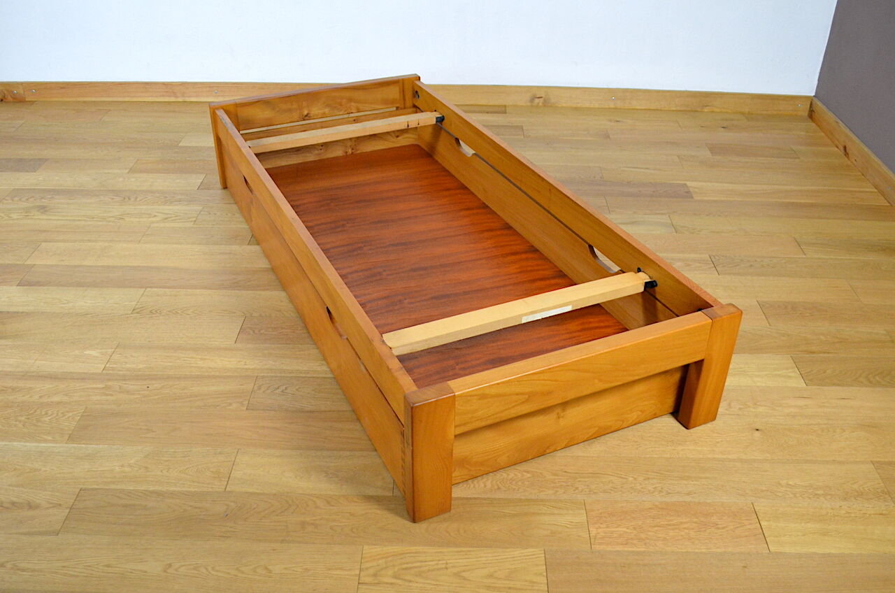 Pierre Chapo bed in elm 1970-1980