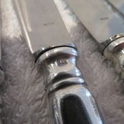 11 silver-plated dessert knives, Ercuis goldsmith, Roses model, Louis XVI style