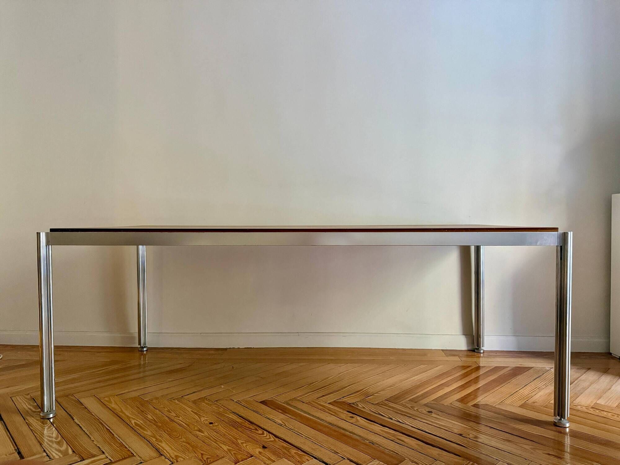 Table "Clover" by George Ciancimino