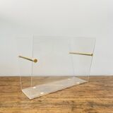 Superb magazine rack in plexiglass and brass by David Lange